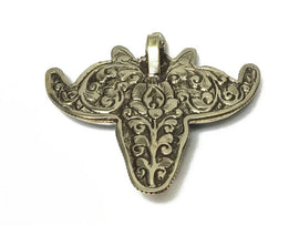 Nepal Cattle Skull with flowers 3