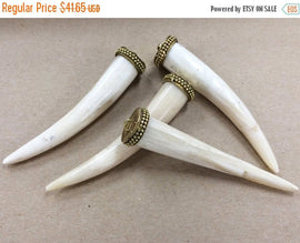 On SALE 5 Pcs Bone Horn Tusk tooth Pendant with Brass Cap Antique ivory Extra Large 4 Inch - TP120-5 - BeadPrism