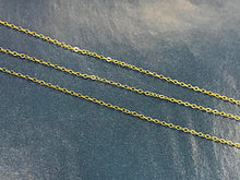 Load image into Gallery viewer, 25 Ft - Gold Filled Chain Flat Cable 1.5mm, Gold Filled Chain By Feet, Gold Filled Chains - GC300-25 - BeadPrism