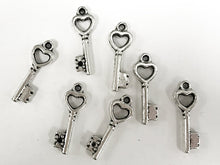 Load image into Gallery viewer, 25 Pc Heart Key Charms 20mm,  Antique Silver Tone Pewter, Wholesale - PP157 - BeadPrism