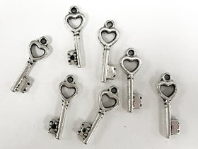 25 Pc Heart Key Charms 20mm,  Antique Silver Tone Pewter, Wholesale - PP157 - BeadPrism