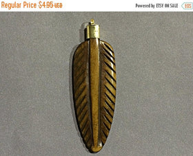 Carved Bone Feather Pendant with Gold Cap 2.7 inch,  68 mm x 20 mm, Brown feather Pendant - AP421 - BeadPrism