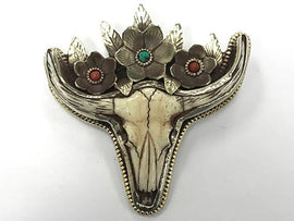 Nepal Cattle Skull with flowers 3