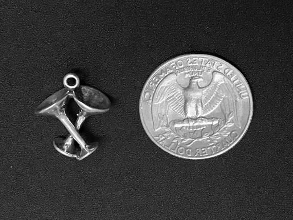 Wine Glass Charm Sterling Silver 19mm, Wine Charm, Wedding Charms, Crossed Wine Glass charms - SP132 - BeadPrism