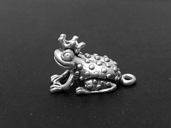 Frog Prince Charm Sterling Silver 18mm, Animal Charms, Prince Charms, Frog Prince charms - SP297 - BeadPrism