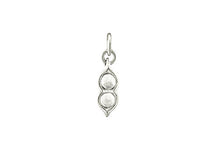 Load image into Gallery viewer, 2 Peas in a pod charm Heavy Silver Plated over bronze  - SP907 - BeadPrism