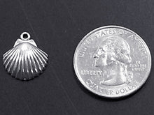 Load image into Gallery viewer, Sea shell Charm Pendant Sterling Silver - SP128 - BeadPrism
