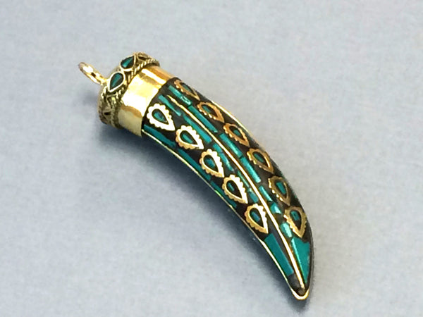 7 pcsTurquoise and Gold Tibetan Mosiac Brass Horn Tusk  Amulet Pendant Large 3.5 Inch - AP104-T-7 - BeadPrism