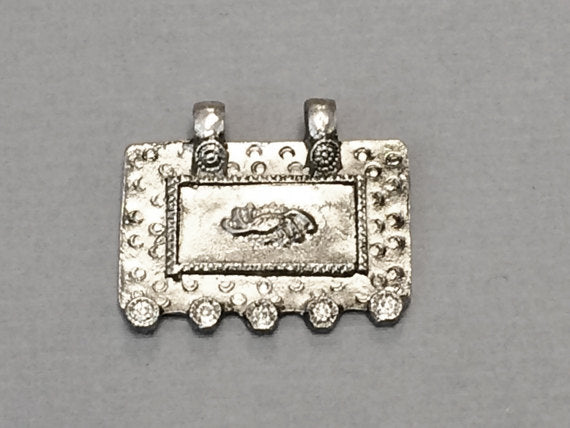 Amulet Pendant, Antique Silver Tone Ethnic/Tribal,1.25 inch - AP116 - BeadPrism