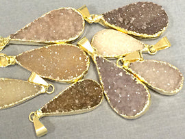 Druzy Teardrop Pendant, Natural Uruguay Amethyst 28mm, 24K gold plated edged all around - DP19-17 - BeadPrism
