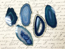 Load image into Gallery viewer, Agate Slice Druzy Pendant Edged in Silver Blue Agate 2+ Inch Druzy Agate slice Pendant - Blue DP9-AS - BeadPrism