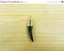 Load image into Gallery viewer, 5 PcTibetan Black Mosiac Horn Tusk pendant with brass PETITE - 131002 - 5 - BeadPrism