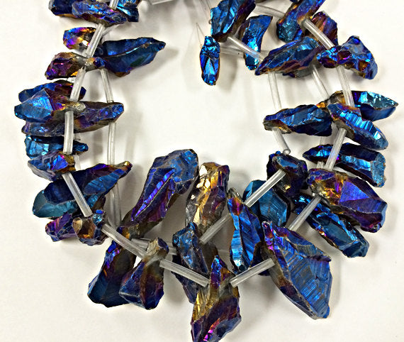25%OFF Blue titanium Coated Quartz Nuggets Top drilled Full 17 Crystals per strand Graduated STIQ106 - BeadPrism