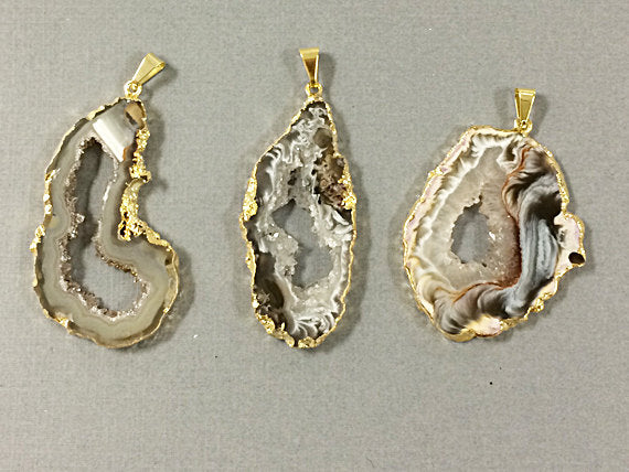 Druzy Agate gold edged Geode slice pendant, Gold Edged Choose Color and Qty - DP8-Tan/Grey - BeadPrism