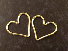 Load image into Gallery viewer, 1Pc Open heart Link Connector Charm Gold filled 15.5mm 19ga valentine charm, Choose Quantity -GF1081 - BeadPrism